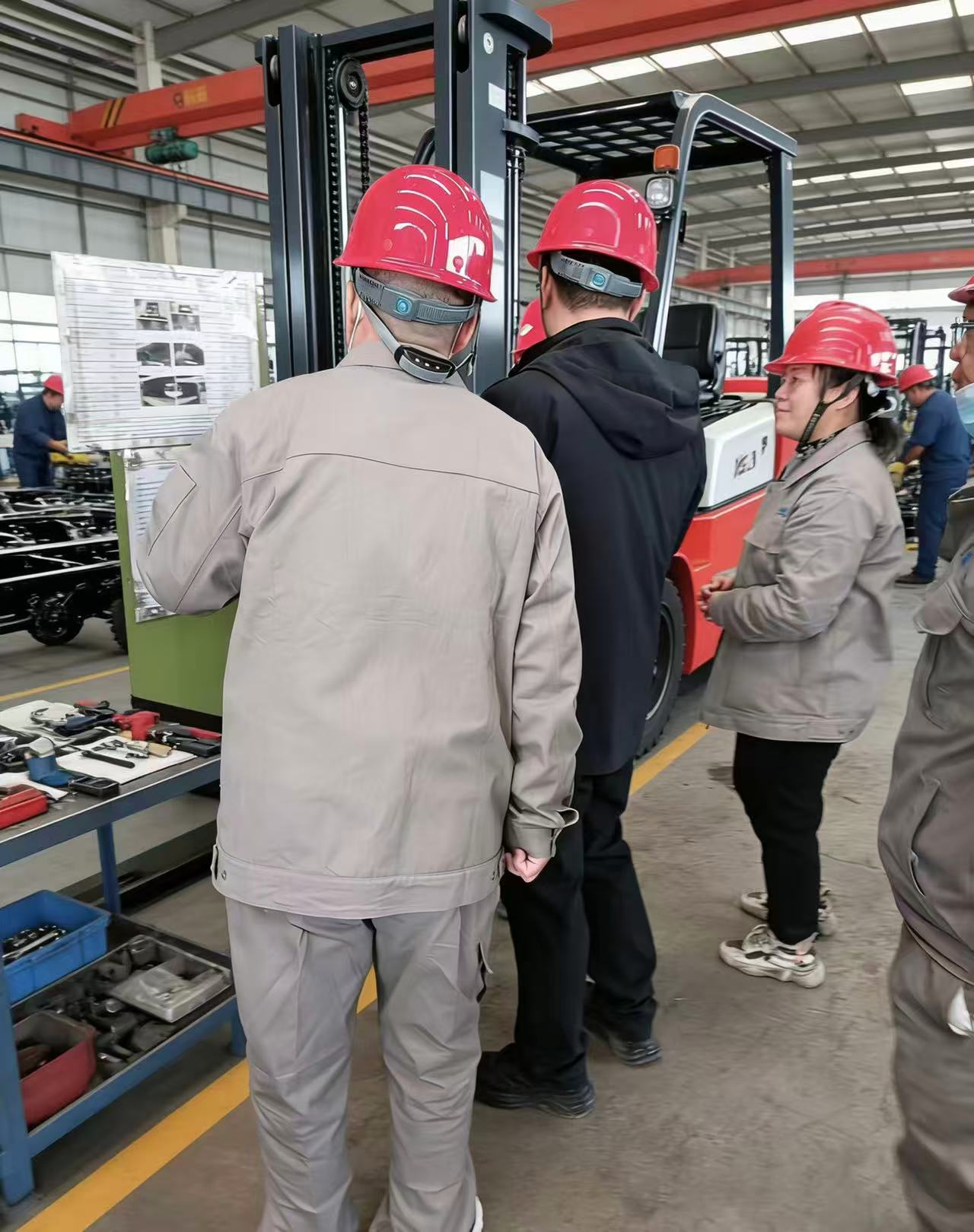 Prospérité de Zunhua Shengjian : visite de sites pour négocier l'adéquation de la demande