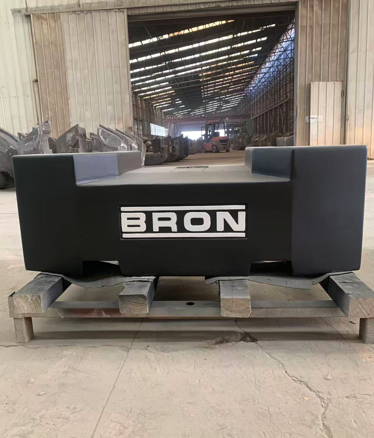 Contrepoids pour nacelle articulée